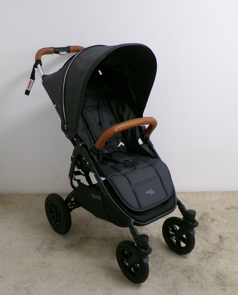 VALCO BABY Kočárek sportovní Snap 4 Sport Flat Matte LTD Edition Signature Grey