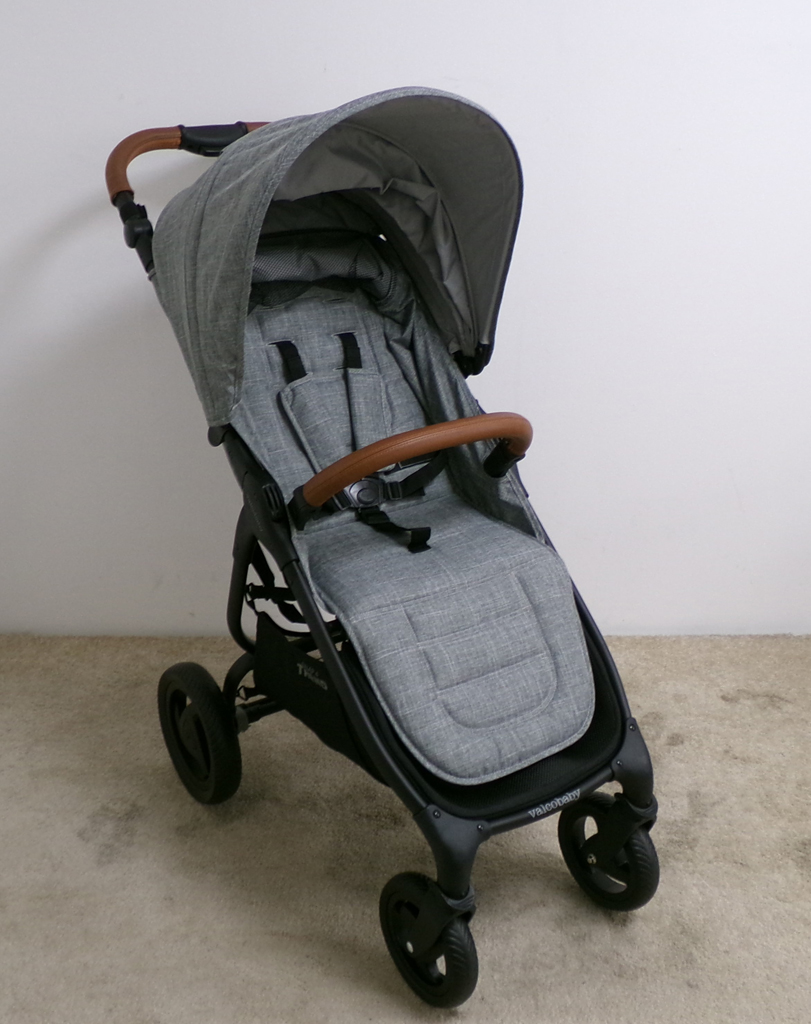 VALCO BABY Kočárek sportovní Trend 4 Black Grey marle